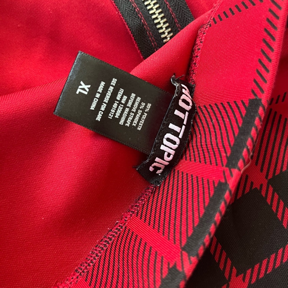 Hot Topic Red and Black Plaid Mini Skirt - Picture 2 of 2